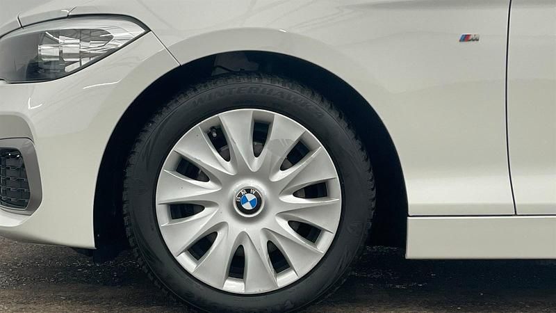 Gebraucht BMW 116 Efficient Dynamics 109 PS (80 kW) 2016 Alpinweiß uni Kleinwagen