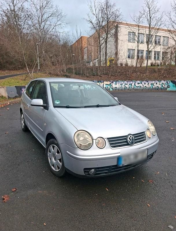 Gebraucht VW Polo 60 PS (44 kW) 2003 Silber Kleinwagen