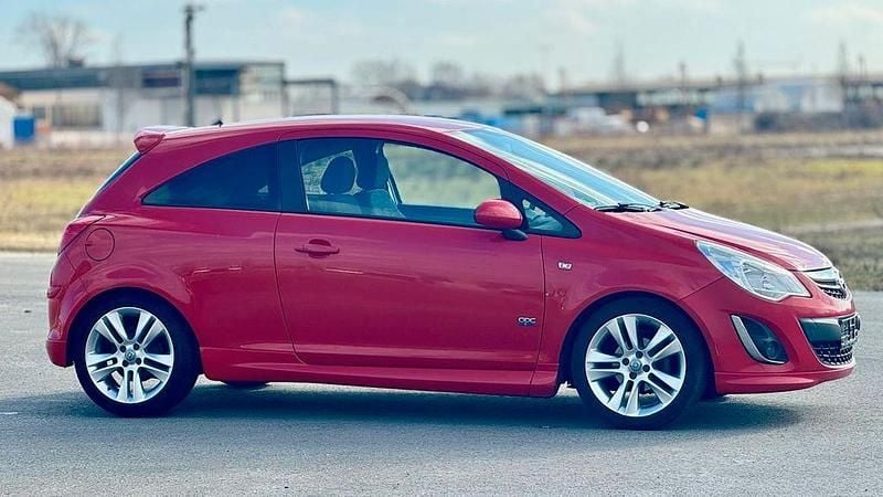 Gebraucht Opel Corsa OPC 101 PS (74 kW) 2011 Rot Kleinwagen