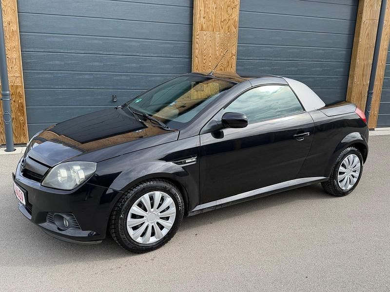 Gebraucht Opel Tigra 90 PS (66 kW) 2008 Schwarz Cabrio