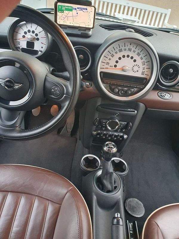 Gebraucht Mini Cooper Cabriolet Chili 122 PS (89 kW) 2011 Schwarz Cabrio