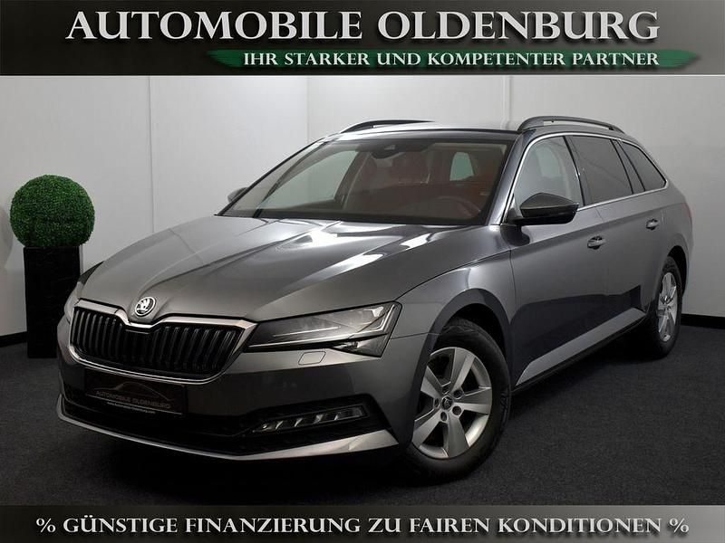 Grau Gebraucht 2022 Skoda Superb Ambition Kombi | 24.700 € (Fairer Preis) - Bild 1/3