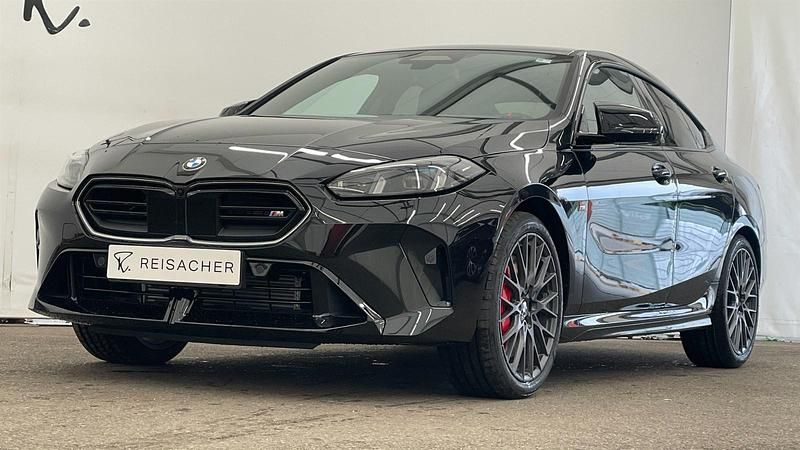 Neu BMW M235 Basis 301 PS (221 kW) 2025 Saphirschwarz metallic Coupé