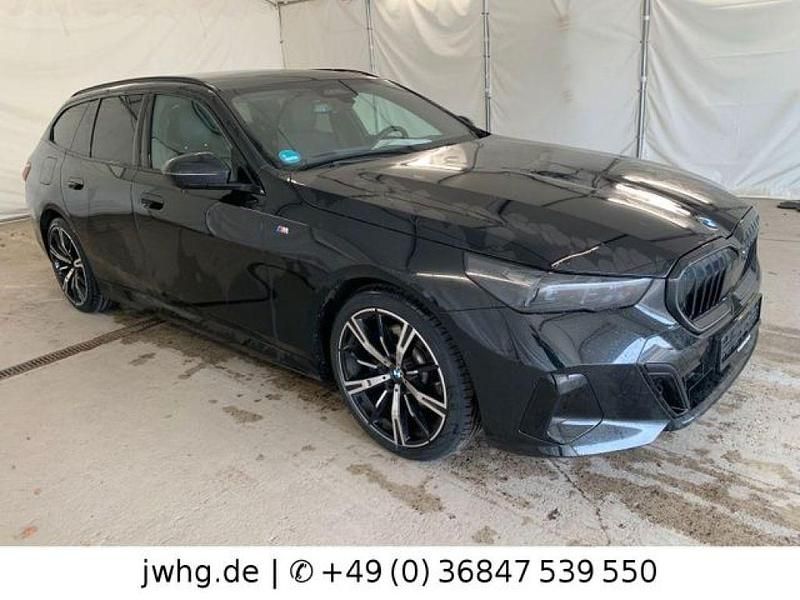 Gebraucht BMW 520 M Sport 197 PS (144 kW) 2024 Schwarz Limousine