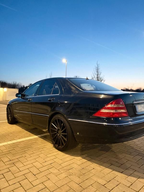 Gebraucht Mercedes S320 224 PS (164 kW) 2000 Schwarz Limousine