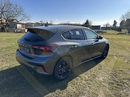 Neu Ford Focus Titanium X 155 PS (114 kW) 2026 Grau Limousine