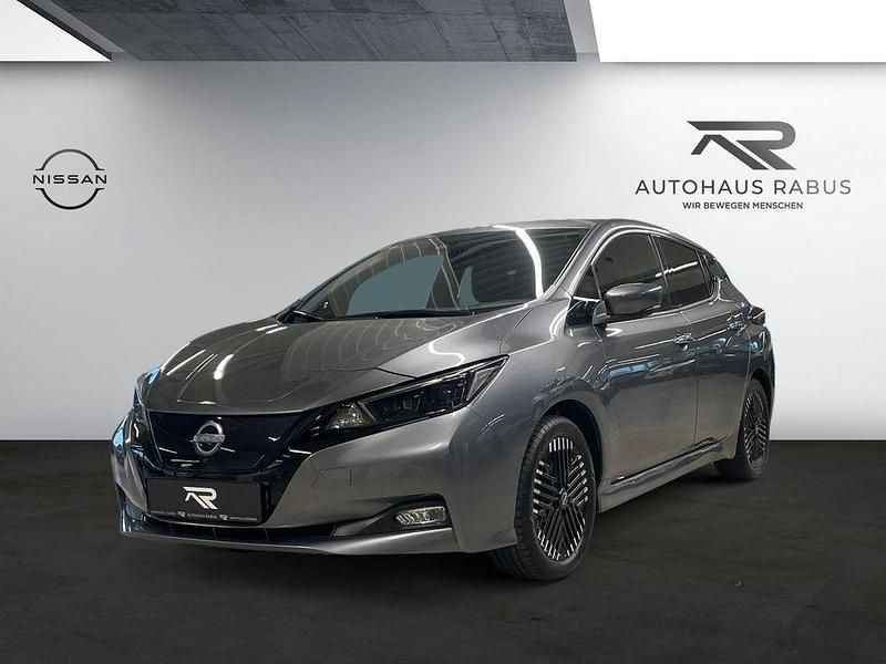 Gebraucht Nissan Leaf Tekna 110 kW (150 PS) 2022 Grau Kleinwagen
