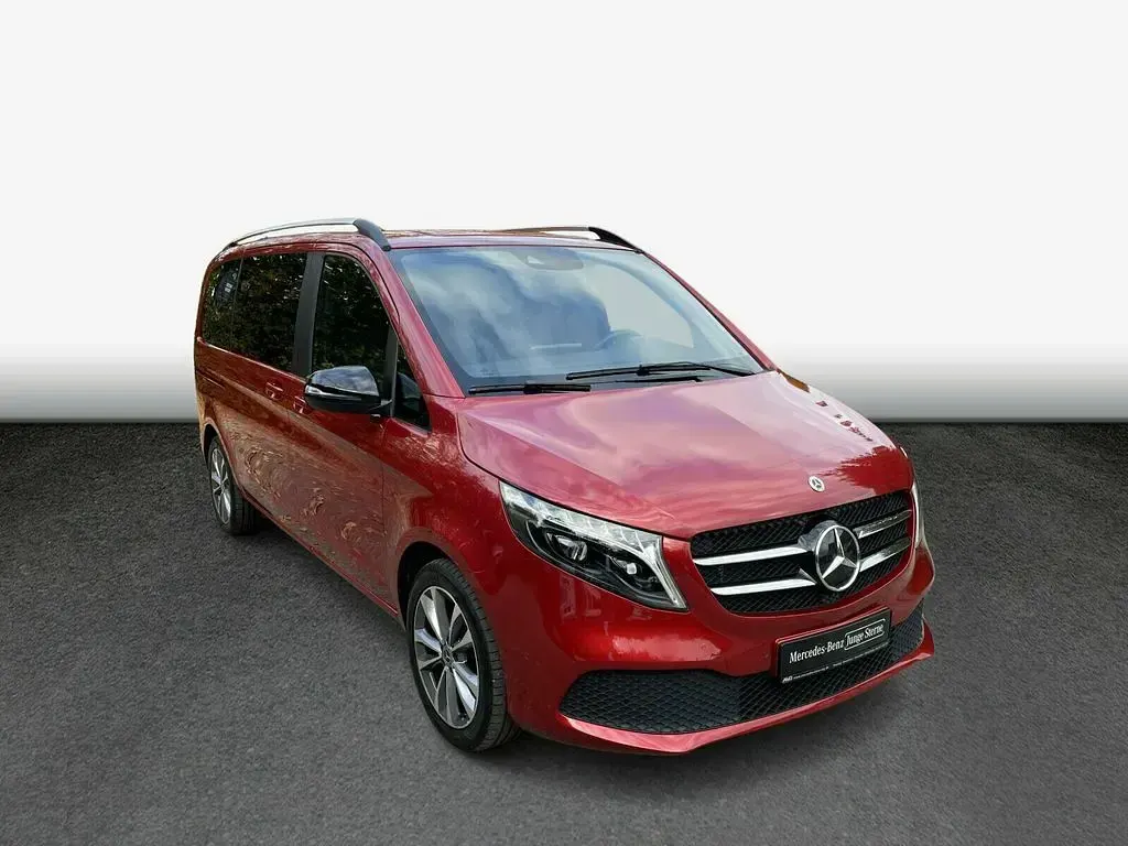 Gebraucht Mercedes V300 237 PS (174 kW) 2022 Hyazinthrot Van / Kleinbus