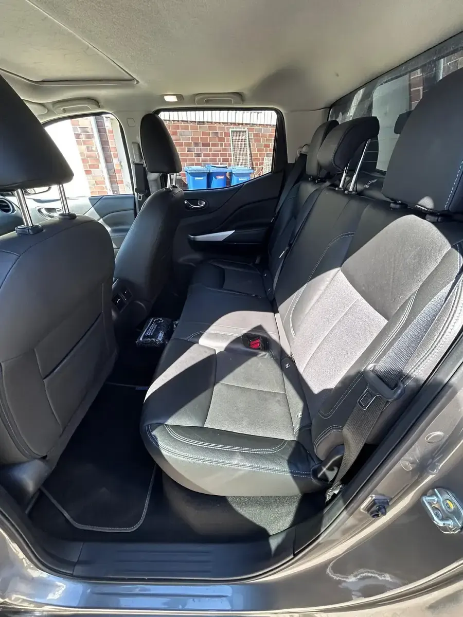 Occasion Nissan Navara 190 ch (139 kW) 2021 Gris Pick-up