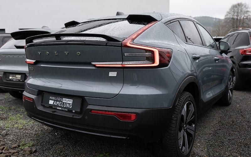 Gebraucht Volvo EC40 Plus 300 kW (408 PS) 2022 Grau SUV