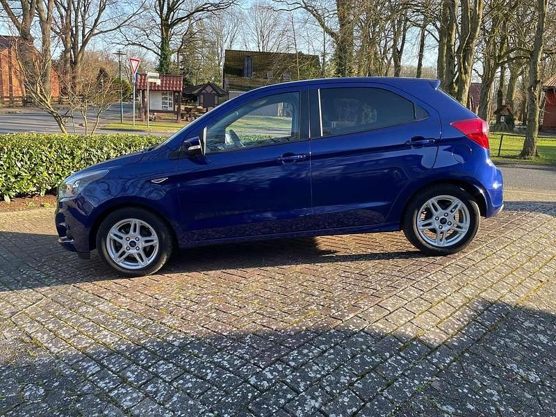 Usata Ford Ka 86 CV (63 kW) 2018 Blu Berlina