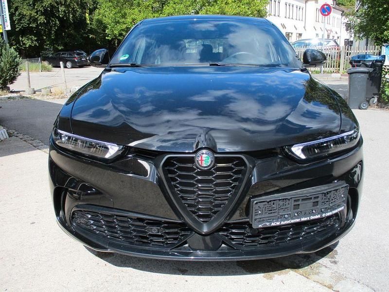 Schwarz Gebraucht 2023 Alfa Romeo Tonale Sprint SUV | 21.900 € (Guter Preis) - Bild 1/4