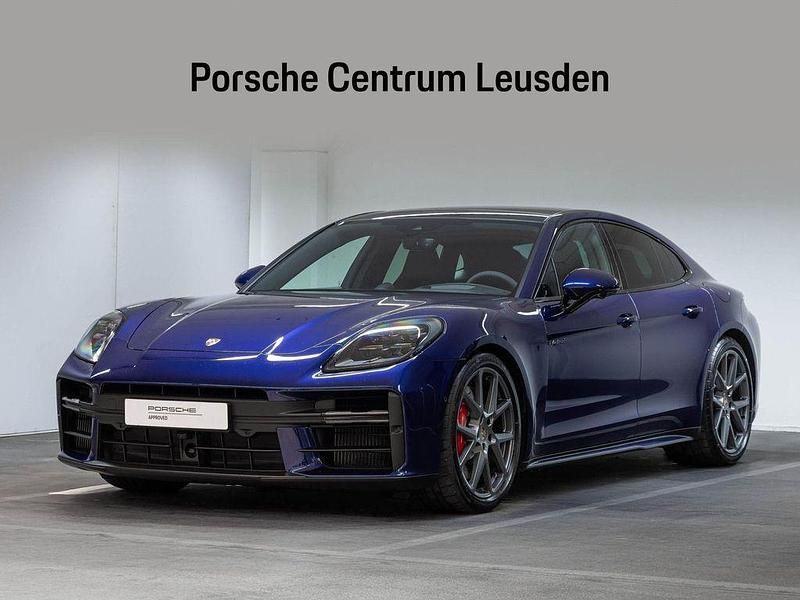 Gebraucht Porsche Panamera 544 PS (400 kW) 2024 Blau Kleinwagen