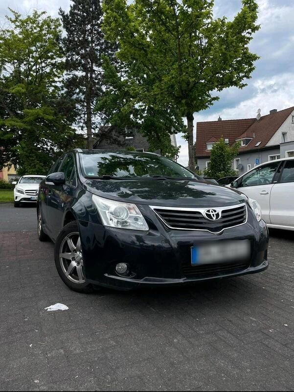 Schwarz Gebraucht 2009 Toyota Avensis Kombi | 4.300 € - Bild 1/4