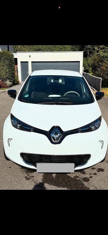 Weiß Gebraucht 2016 Renault Zoe Zen Kleinwagen | 6.800 € (Etwas zu teuer) - Bild 1/4