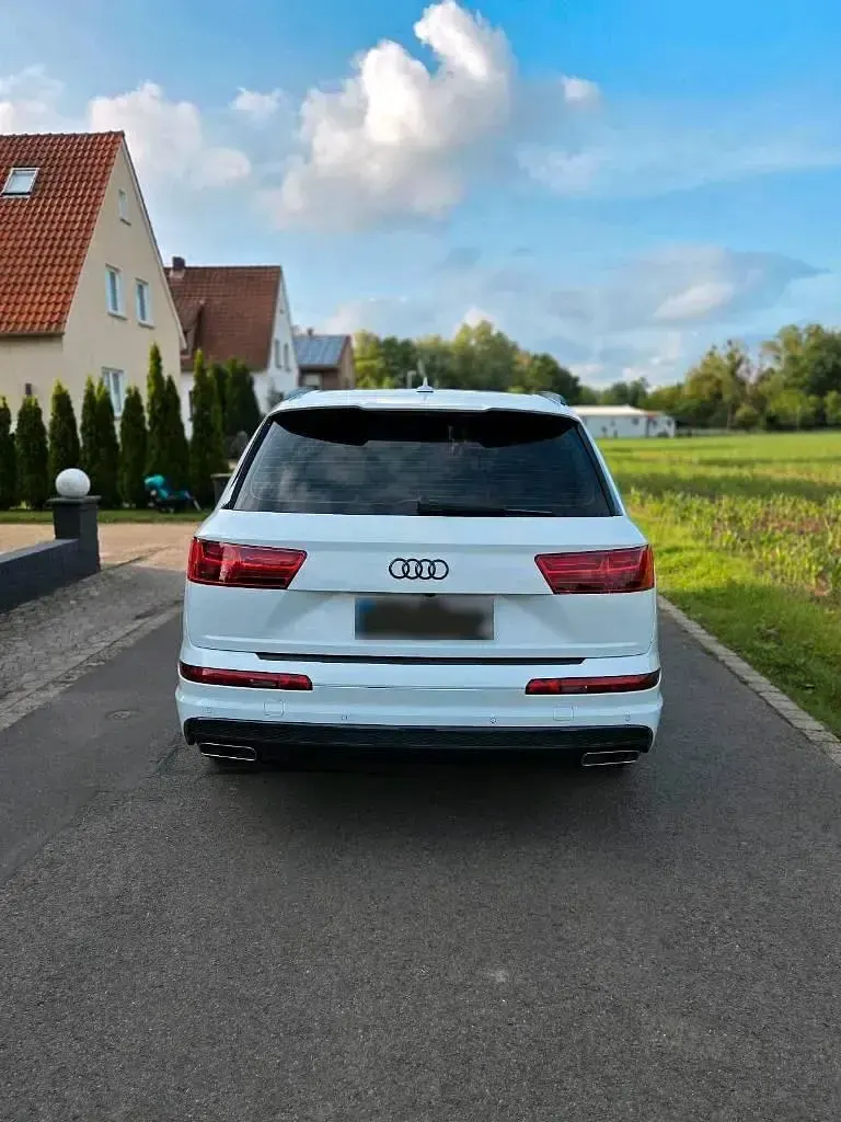 Gebraucht Audi Q7 Black Edition 286 PS (210 kW) 2018 Weiß SUV