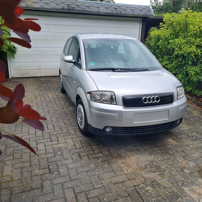Silber Gebraucht 2003 Audi A2 S-line plus Kleinwagen | 1.300 € (Guter Preis) - Bild 1/4