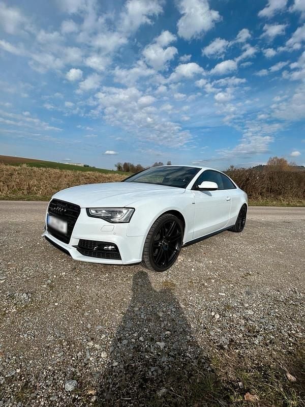 Second-hand Audi A5 S-Line 190 CP (139 kW) 2017 Gri Coupe