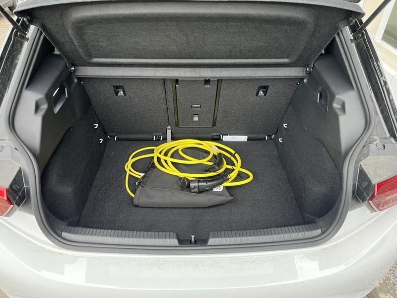 Gebraucht VW ID.3 Pro 150 kW (204 PS) 2025 Gletscherweiß metallic (metallic) Kleinwagen