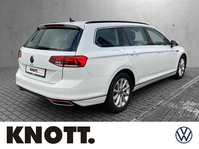 Gebraucht VW Passat GTE 218 PS (160 kW) 2021 Pure white Kombi
