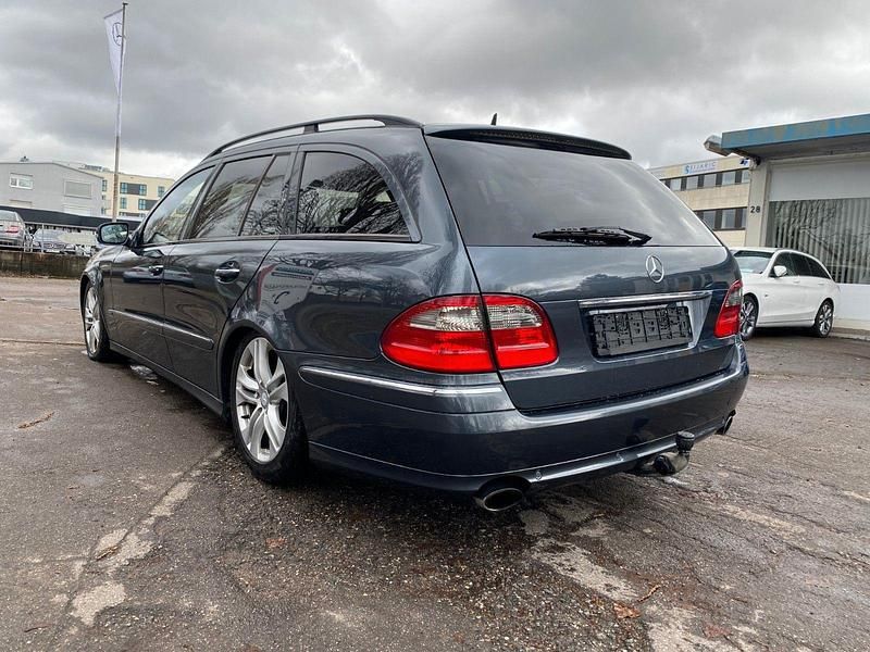 Gebraucht Mercedes E200 184 PS (135 kW) 2008 Grau Kombi