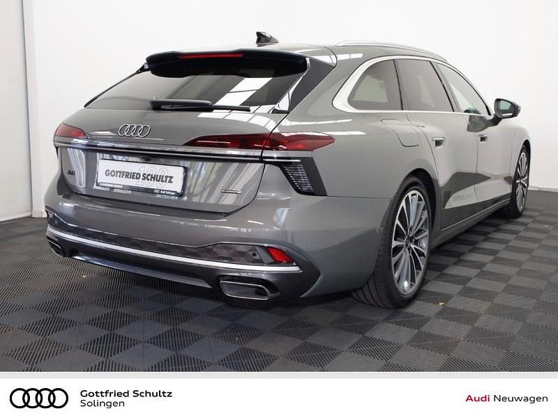 Gebraucht Audi A6 Comfort 299 PS (219 kW) 2025 Grau Kombi