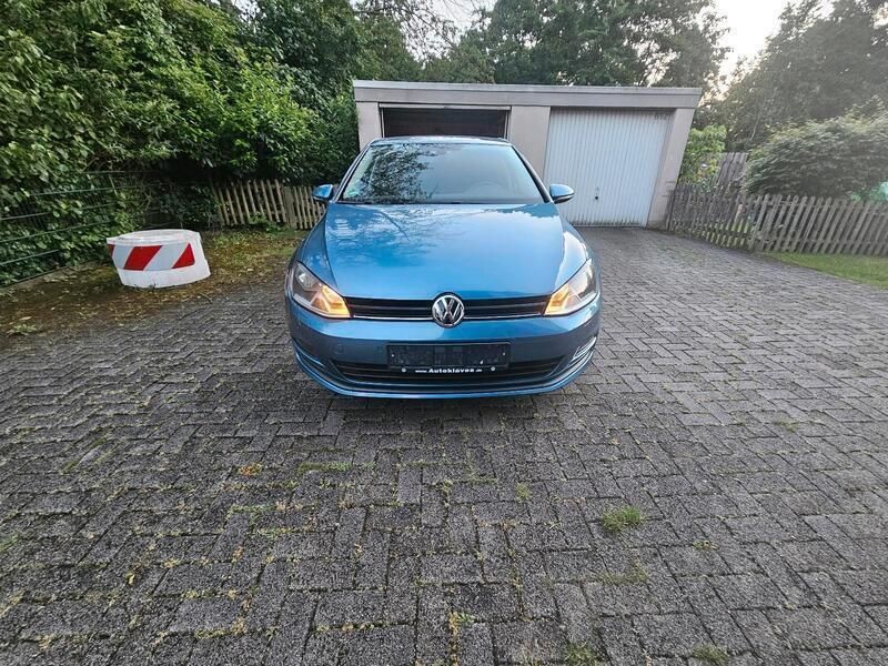 Blau Gebraucht 2013 VW Golf VII Limousine | 8.200 € (Guter Preis) - Bild 1/4