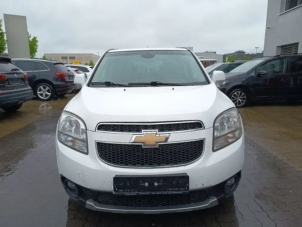 Usata Chevrolet Orlando LT 141 CV (103 kW) 2011 Bianco Monovolume