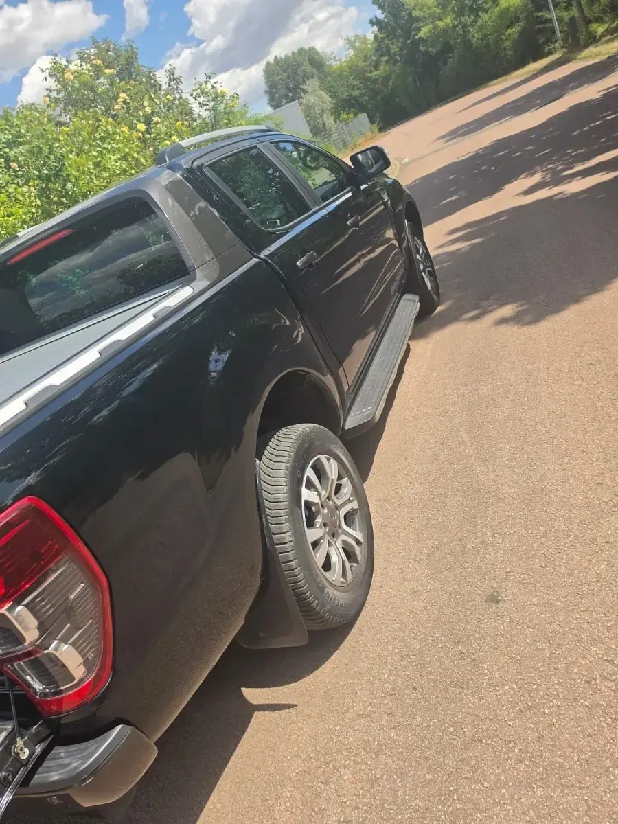 Gebraucht Ford Ranger 200 PS (147 kW) 2019 Schwarz Pickup