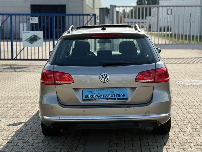 Gebraucht VW Passat Comfortline 160 PS (117 kW) 2014 Braun Kombi