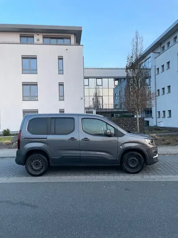 Gebraucht Peugeot Rifter Allure 110 PS (80 kW) 2020 Grau Van / Kleinbus