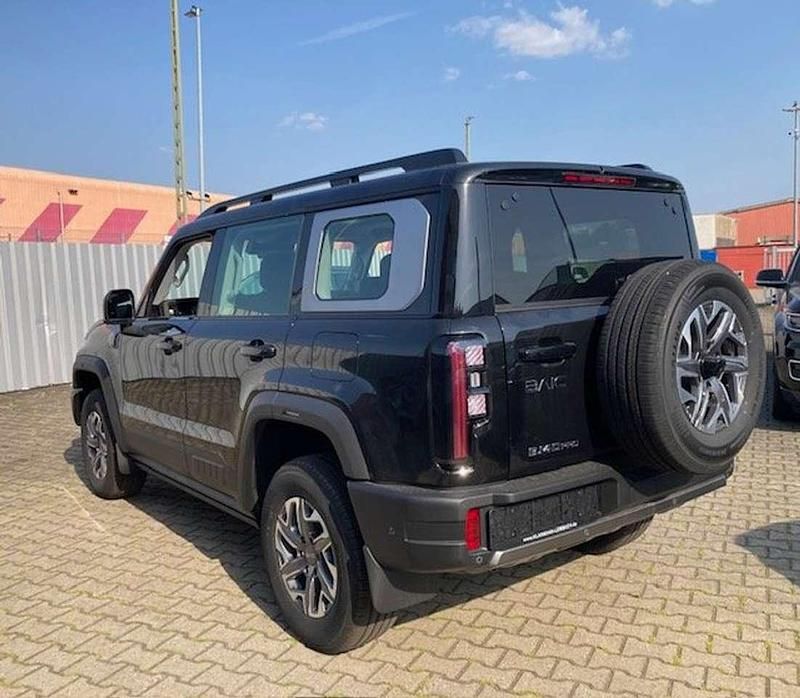 Nowe Baic BJ40 234 KM (172 kW) 2025 Czarny SUV