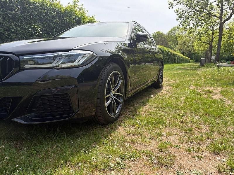 Gebraucht BMW 530e Performance 292 PS (214 kW) 2023 Kombi