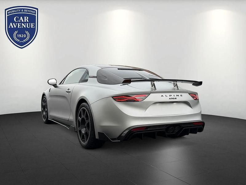 Neu Alpine A110 300 PS (220 kW) 2025 Atelier gris acier mat Coupé
