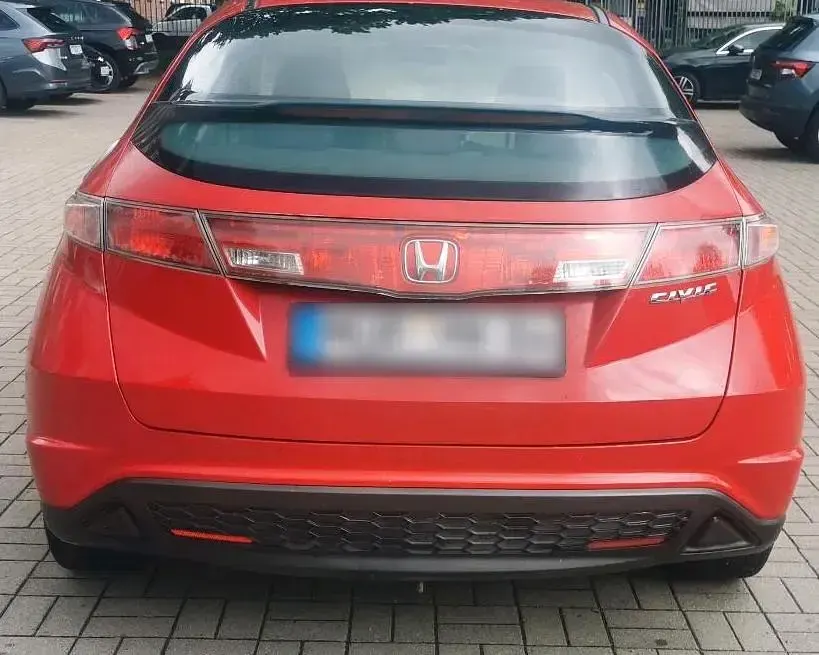 Gebraucht Honda Civic 99 PS (72 kW) 2008 Rot Limousine