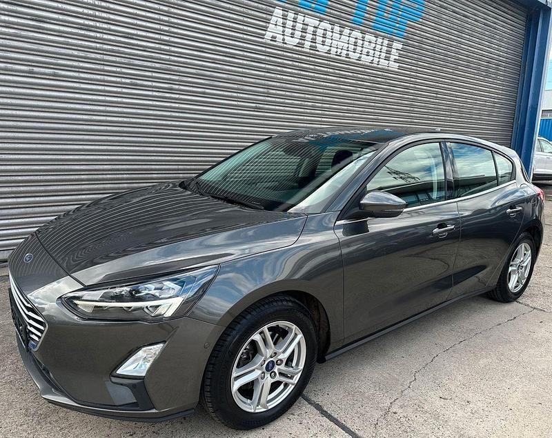Gebraucht Ford Focus Cool & Connect 155 PS (114 kW) 2021 Grau Kleinwagen
