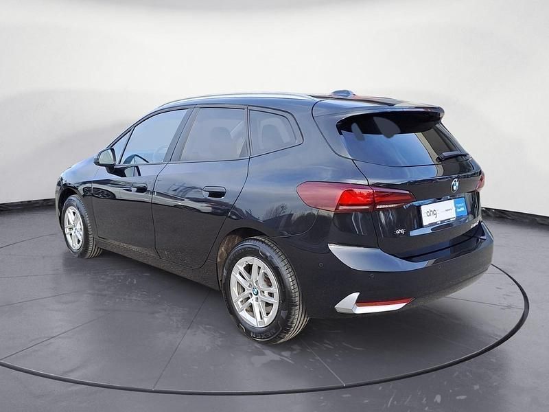 Gebraucht BMW 218 Active Tourer 150 PS (110 kW) 2022 Schwarz Van / Kleinbus