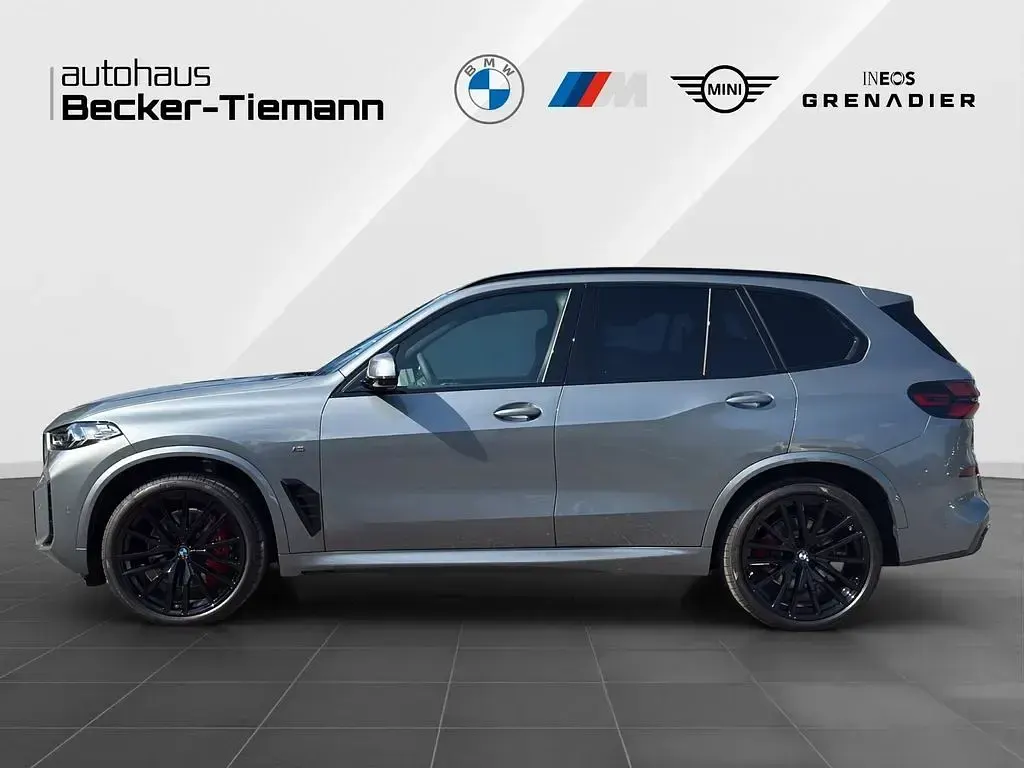 Neu BMW X5 Exclusive 352 PS (258 kW) 2026 Grau SUV
