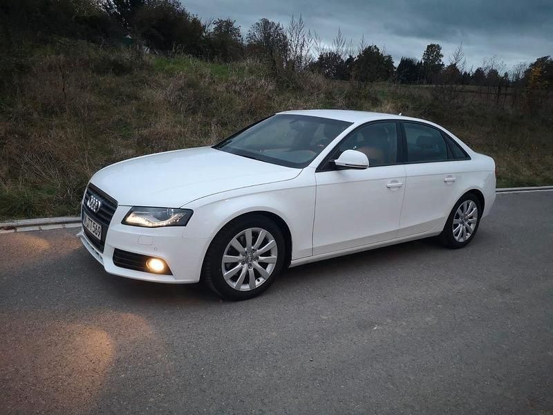 Gebraucht Audi A4 Attraction 143 PS (105 kW) 2008 Weiß Limousine