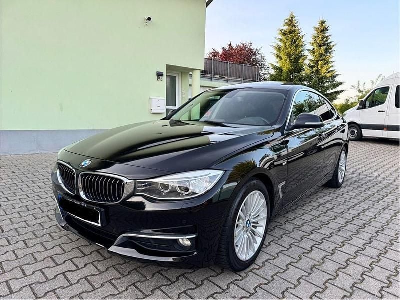 Schwarz Gebraucht 2013 BMW 320 Gran Turismo Luxury Line Limousine | 11.800 € (Guter Preis) - Bild 1/4
