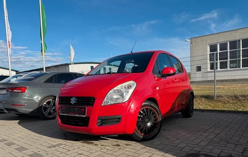 Gebraucht Suzuki Splash 65 PS (47 kW) 2011 Rot Kleinwagen