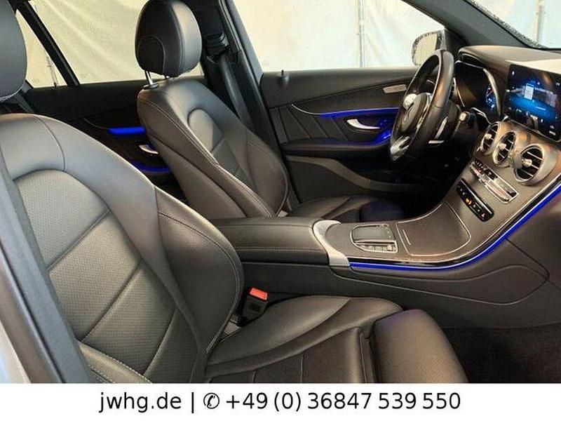 Gebraucht Mercedes GLC300e AMG 306 PS (225 kW) 2021 Hightech silber (metallic) SUV