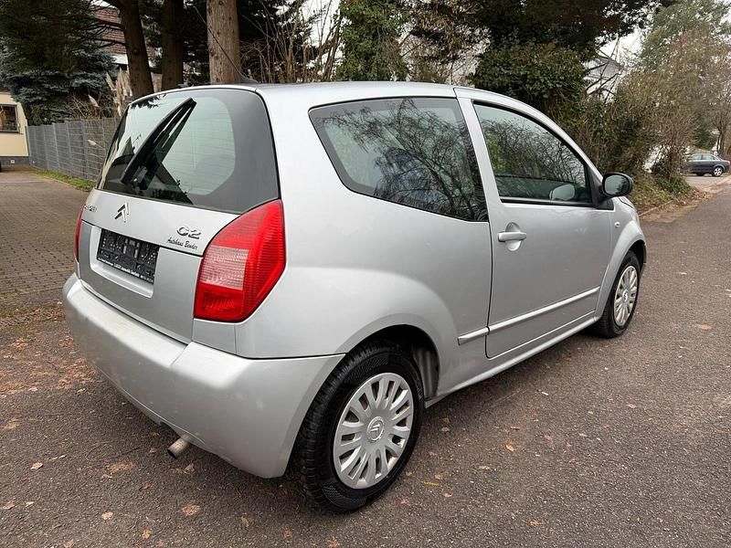Gebraucht Citroën C2 Comfort 60 PS (44 kW) 2005 Silber Kleinwagen