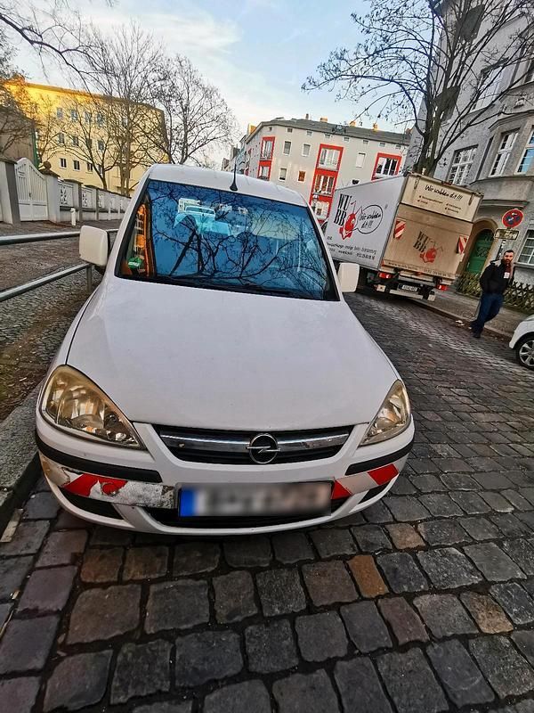 Gebraucht Opel Combo 100 PS (73 kW) 2008 Weiß Van / Kleinbus