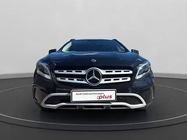 Gebraucht Mercedes GLA220 Business 184 PS (135 kW) 2018 Schwarz SUV