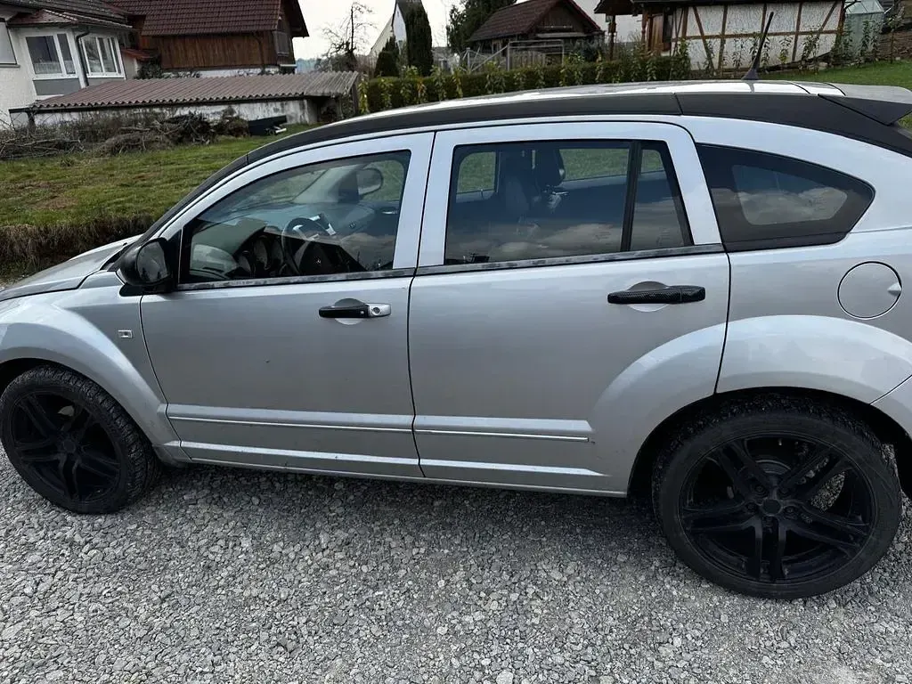 Usado Dodge Caliber SXT 156 HP (114 kW) 2009 Prateado Citadino