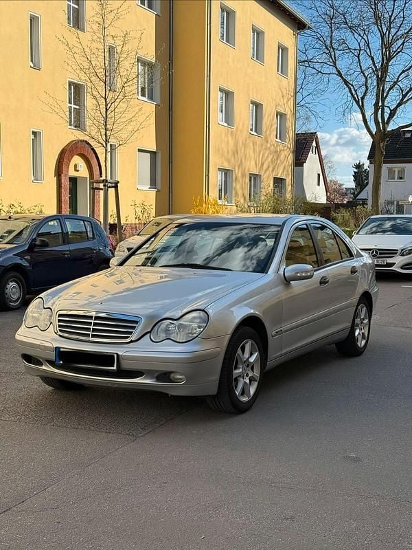 Gebraucht Mercedes C200 170 PS (125 kW) 2000 Silber Limousine