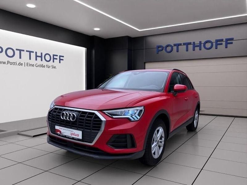 Gebraucht Audi Q3 Ambiente 200 PS (147 kW) 2023 Rot SUV