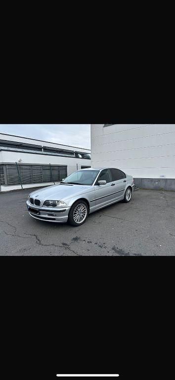 Gebraucht BMW 318 Basis 118 PS (86 kW) 2000 Grau Limousine