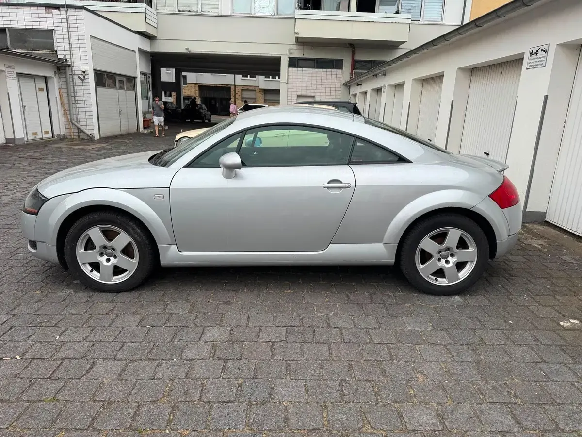 Gebraucht Audi TT Design 180 PS (132 kW) 2002 Silber Coupé